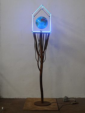 Behruz Heschmat, Baumhaus, 2012. Courtesy: Hinterland.