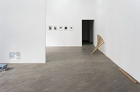 Julien Bismuth - Frustum: Ausstellungsansicht, Galerie Emanuel Layr, 2011