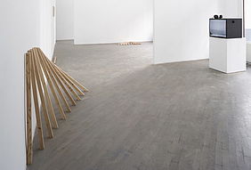 Julien Bismuth - Frustum: Ausstellungsansicht, Galerie Emanuel Layr, 2011