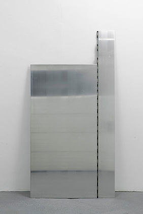 Benjamin Hirte, untitled (hinge), 2012, aluminium, steel, 250 x 127 cm. Courtesy Galerie Emanuel Layr.